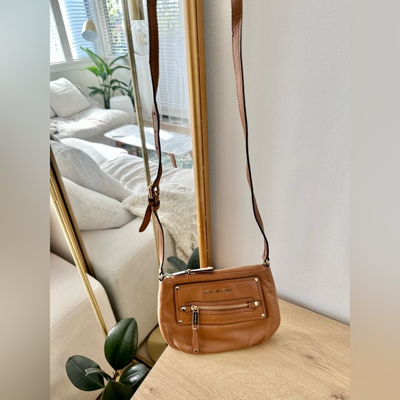 Michael Kors Camel Brown Crossbody Purse - Picture 2 of 9